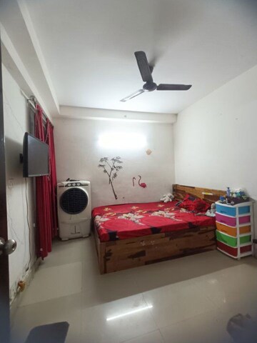 Furnished Amenities in 2 BHK Apartment at Logix Blossom Greens, Sector 143 – for Rent