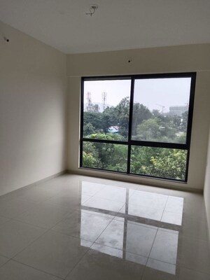 Room in 3 BHK Apartment at Kumar Purva, Hadapsar – for Sale