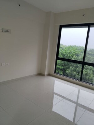Room in 3 BHK Apartment at Kumar Purva, Hadapsar – for Sale