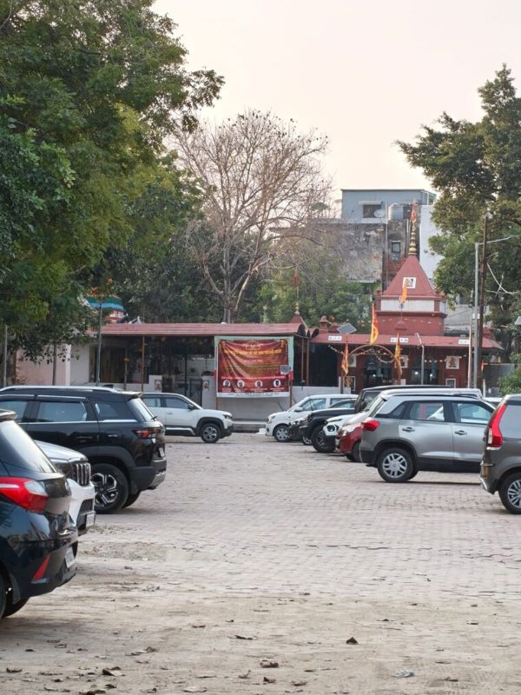  Parking, uday-giri-apartments 2 Bedroom 650 Sq.Ft. Apartment In Sector 34 Noida 10014936