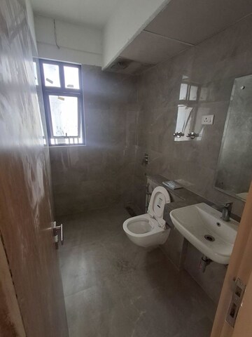 Bathroom in 3 BHK Apartment at M3M Heights, Sector 65 – for Sale