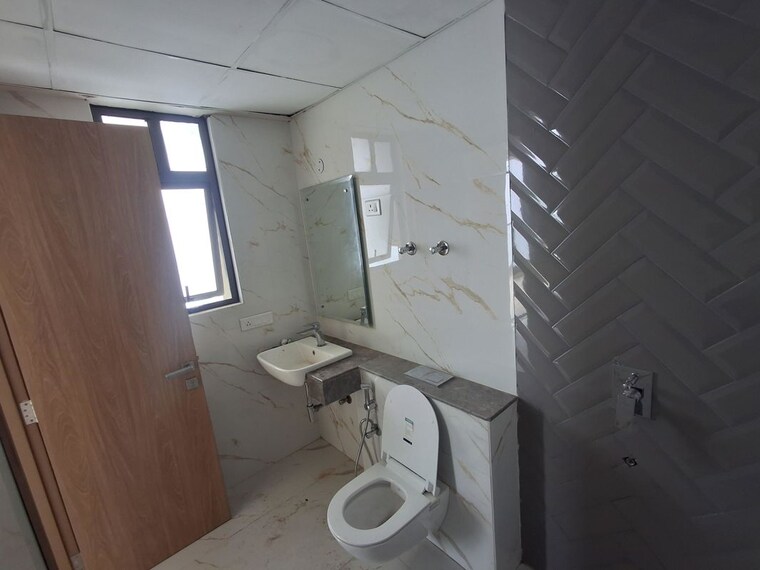Bathroom, m3m-heights 3 Bedroom 1828 Sq.Ft. Apartment In Sector 65 Gurgaon 10014882