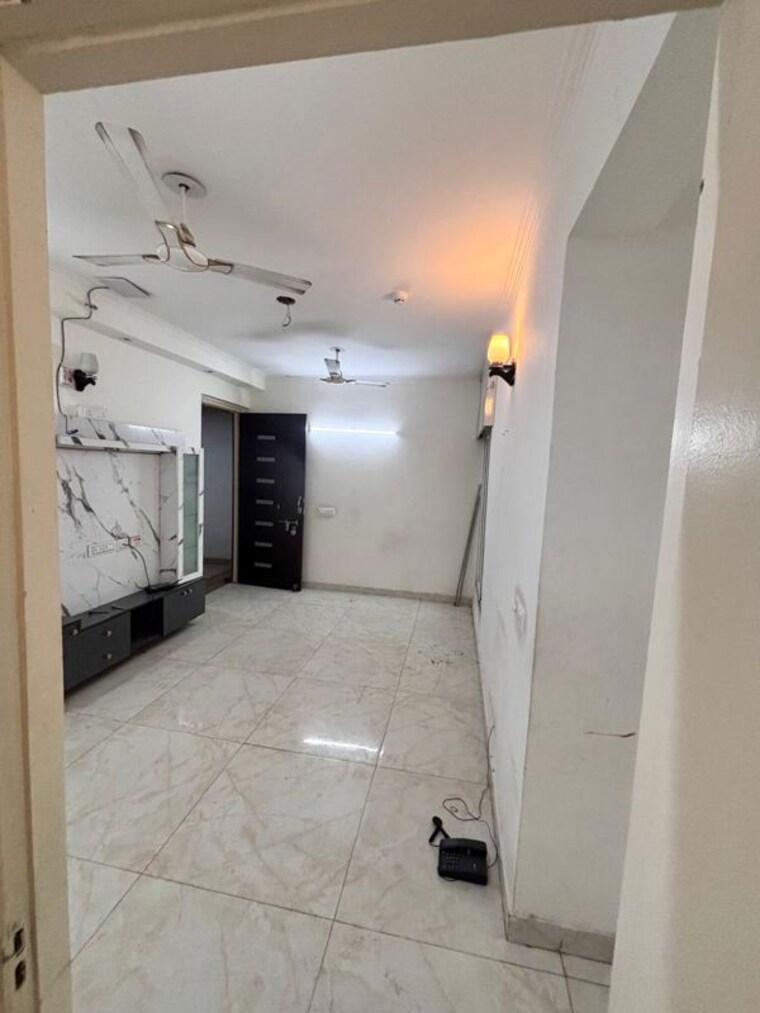 Bathroom, gaurs-siddhartham 3 Bedroom 1185 Sq.Ft. Apartment In Siddharth Vihar Ghaziabad 10014967