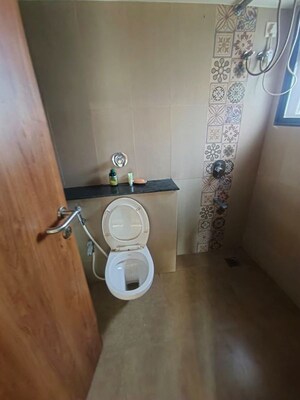 Bathroom in 2.5 BHK Apartment at Majestic Amarjyoti CHS, Chembur – for Rent