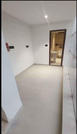 Room in 4 BHK Apartment at Skav Bliss, Richards Town – for Rent