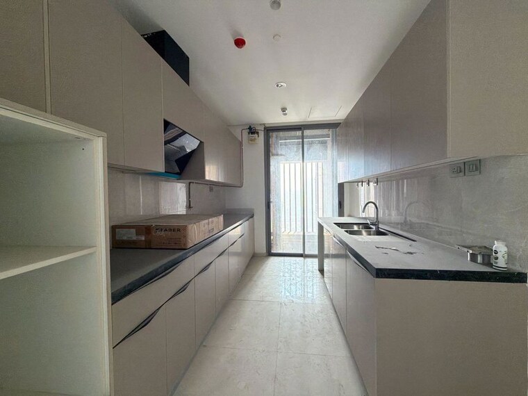 Kitchen, rustomjee-crown 4 Bedroom 1936 Sq.Ft. Apartment In Prabhadevi Mumbai 10014988
