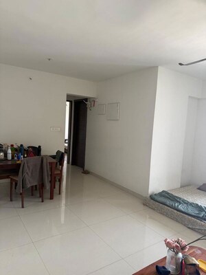 Room in 2 BHK Apartment at Shubh Gateway, Viman Nagar – for Rent