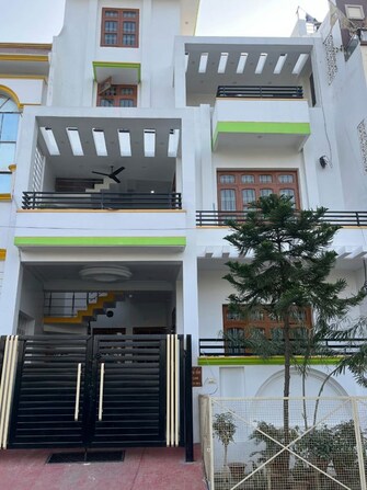 2 BHK + Pooja Room 1155 Sq.Ft. Builder Floor in DLF Vibhuti Khand