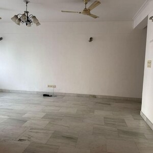 Room in 3 BHK Apartment at ATS Green Village, Sector 93a – for Sale