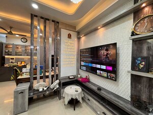 Parking in 2.5 BHK Apartment at Samridhi Luxuriya Avenue, Sector 150 – for Sale