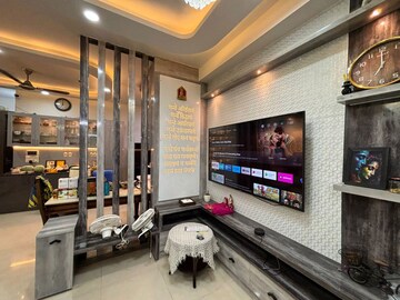 Parking in 2.5 BHK Apartment at Samridhi Luxuriya Avenue, Sector 150 – for Sale