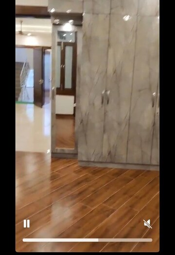 Room in 3 BHK Builder Floor at Maya Homes, Indrapuram – for Sale