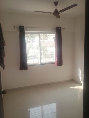 Room in 2 BHK Apartment at Utsav 51 Balewadi Residences, Balewadi – for Rent