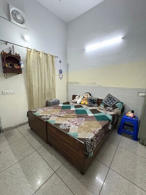 Bedroom in 1 BHK Builder Floor at DLF Vibhuti Khand, Gomti Nagar – for Rent