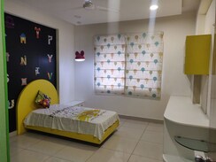 3 BHK + Servant Room Apartment For Rent in Puravankara Purva Whitehall