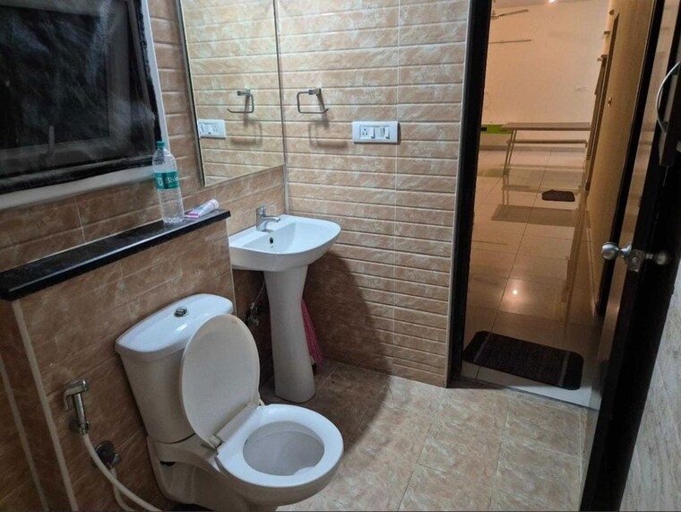 Bathroom, prestige-ivy-terraces 2 Bedroom 1193 Sq.Ft. Apartment In Kadubeesanahalli Bangalore 10015094