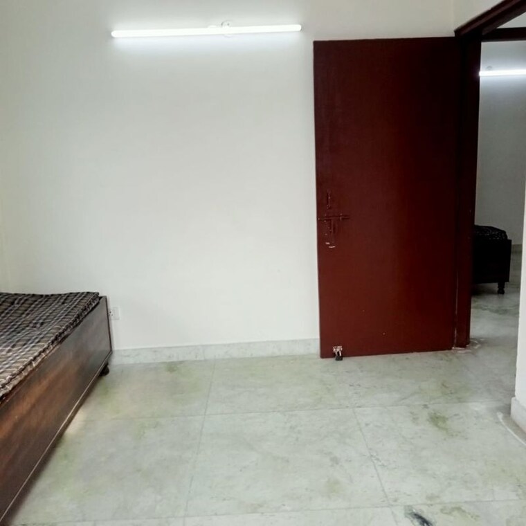 Room, adchini 3 Bedroom 900 Sq.Ft. Apartment In Adchini Delhi 10015136