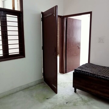 Room in 3 BHK Apartment at Adchini – for Rent