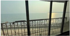 1 BHK Apartment For Rent in Versova Heaven CHS