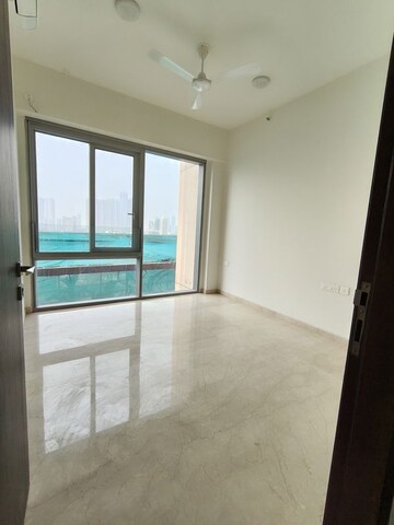 Room in 3 BHK Apartment at Lodha Azzuro, Parel – for Rent