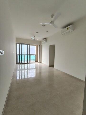 Room in 3 BHK Apartment at Lodha Azzuro, Parel – for Rent