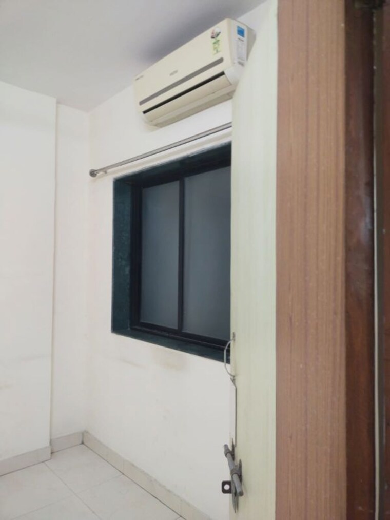 Room, mhada-bombay-dyeing-mill 1 Bedroom 250 Sq.Ft. Apartment In Wadala Mumbai 10015205