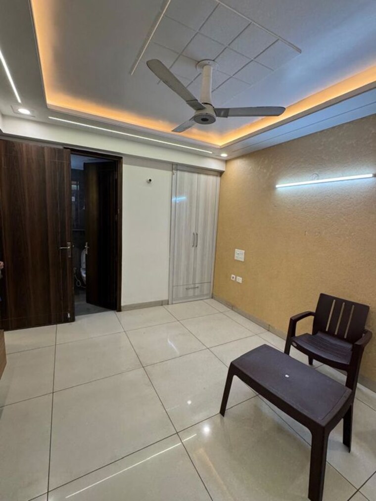 Living Room, pir machalla 4 Bedroom 2800 Sq.Ft. Apartment In Pir Machalla Zirakpur 10015295