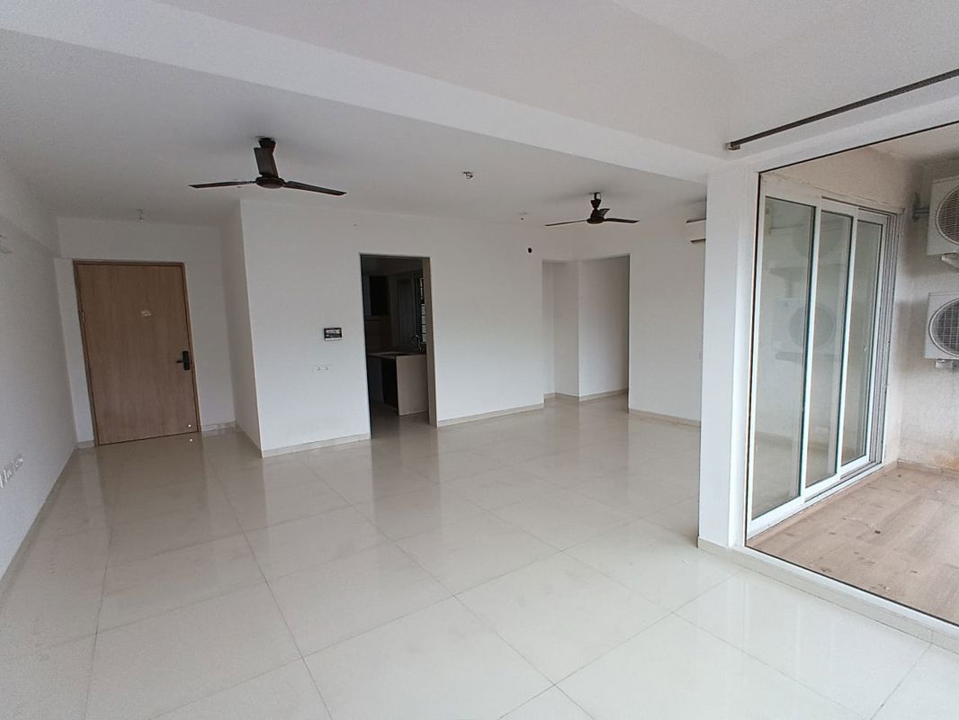3 BHK + Pooja Room 1300 Sq.Ft. Apartment in Soham Crystal Spires