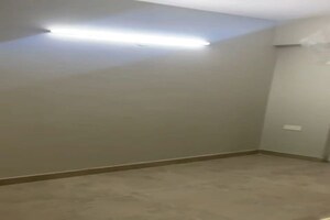 Room in 2 BHK Apartment at Signature Global City 81, Sector 81 – for Sale