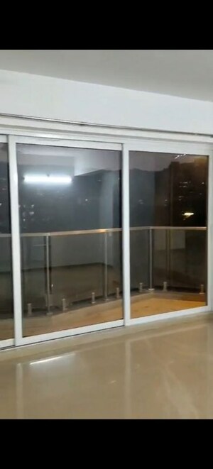 Room in 3 BHK Apartment at Manpada – for Rent
