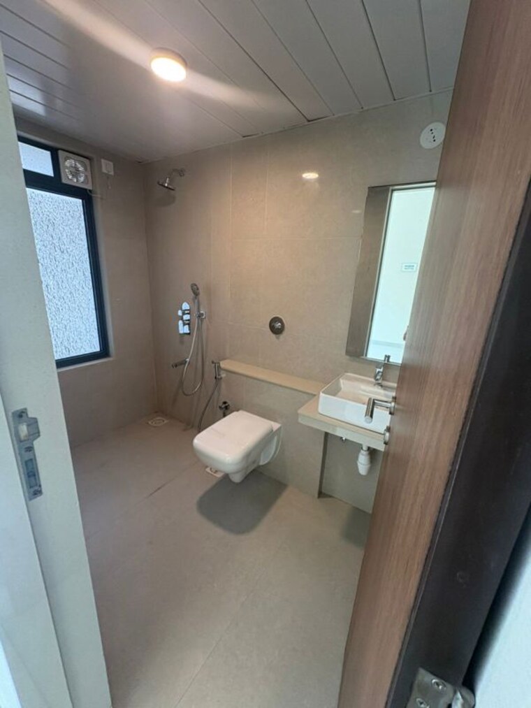 Bathroom, malad west 3 Bedroom 1023 Sq.Ft. Apartment In Malad West Mumbai 10017987