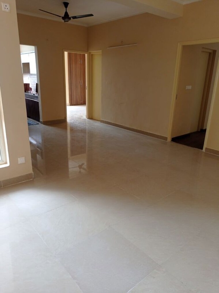 Room, milakpur 3 Bedroom 1200 Sq.Ft. Apartment In Milakpur Bhiwadi 9995327