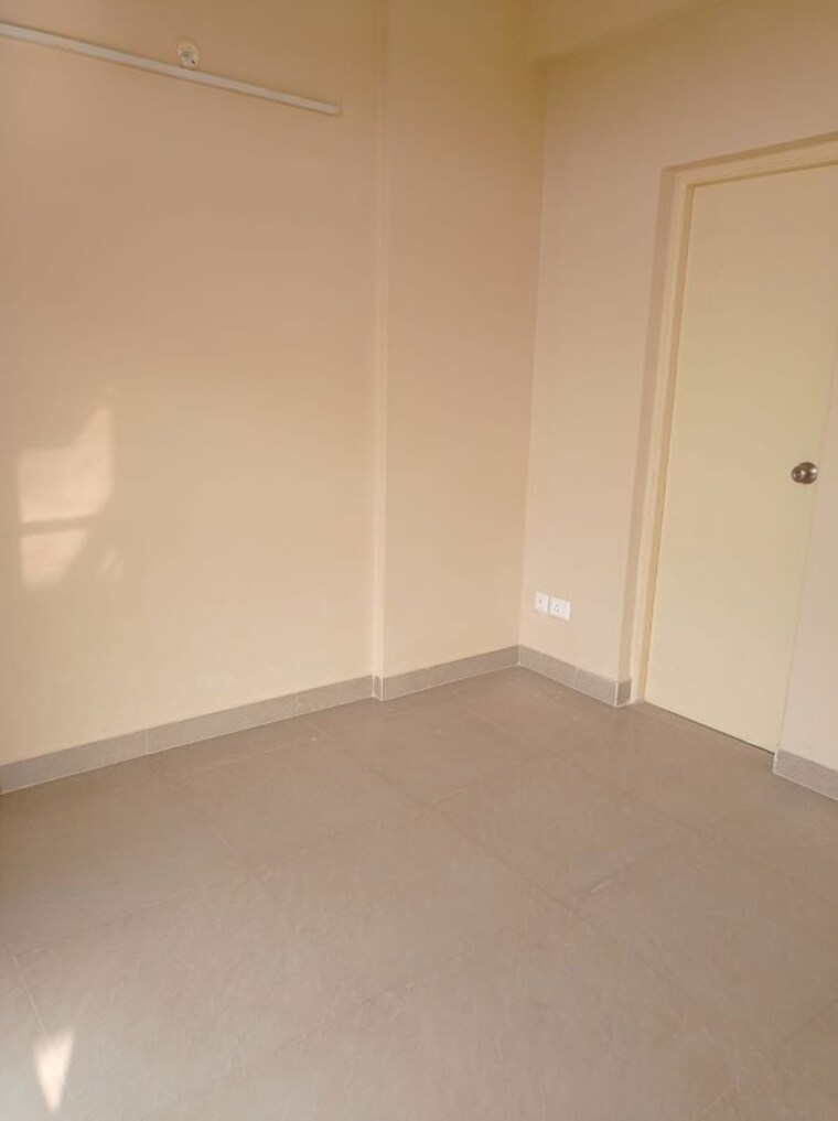 Room, milakpur 3 Bedroom 1200 Sq.Ft. Apartment In Milakpur Bhiwadi 9995327