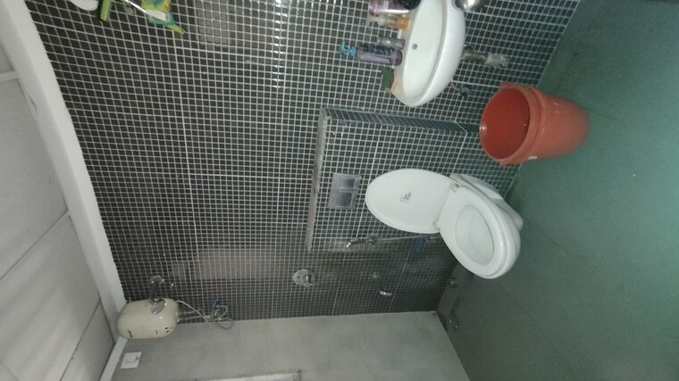 Bathroom, lodha-palava-downtown-dombivli-east 2 Bedroom 720 Sq.Ft. Apartment In Dombivli East Thane 10018091