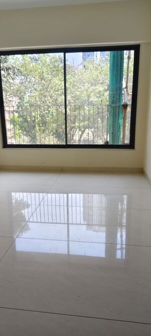Room in 2 BHK Apartment at Malad West – for Sale