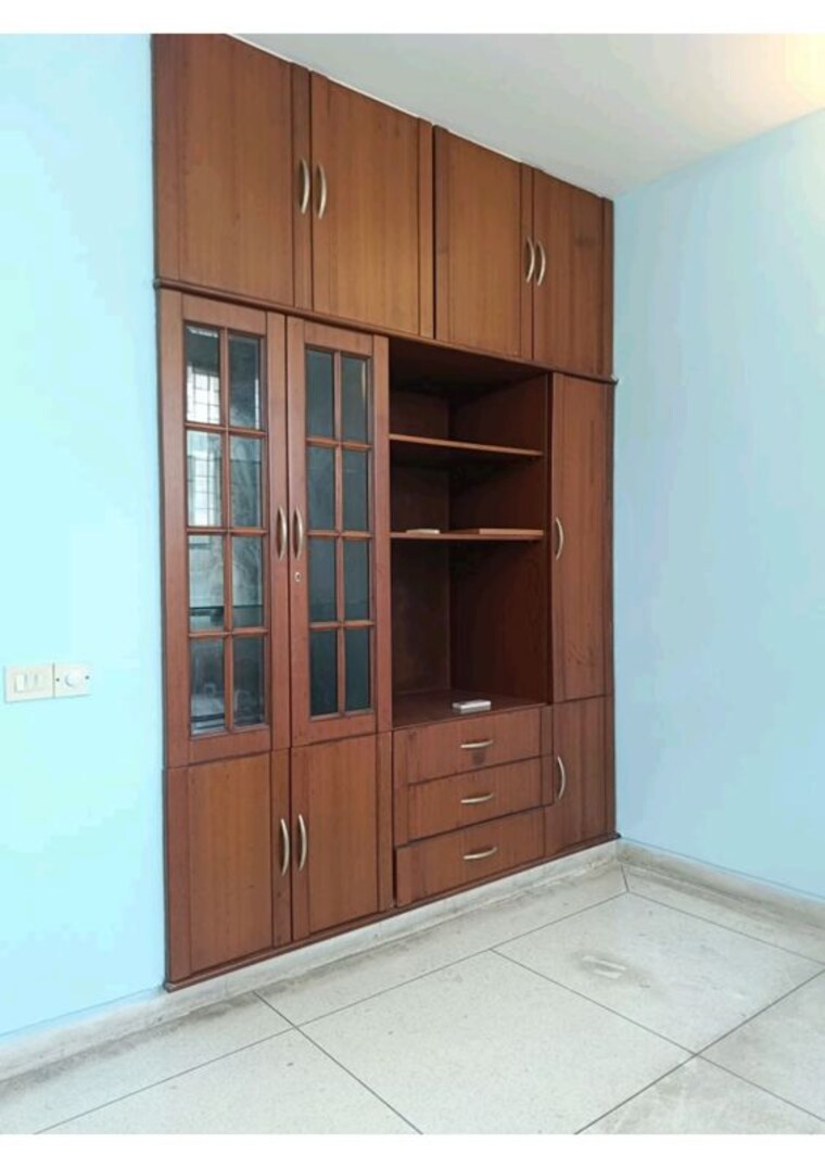 Room, sector 46 3 Bedroom 1935 Sq.Ft. Builder Floor In Sector 46 Gurgaon 10018175