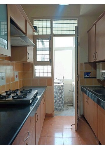 Kitchen in 3 BHK Builder Floor at Sector 46 – for Rent