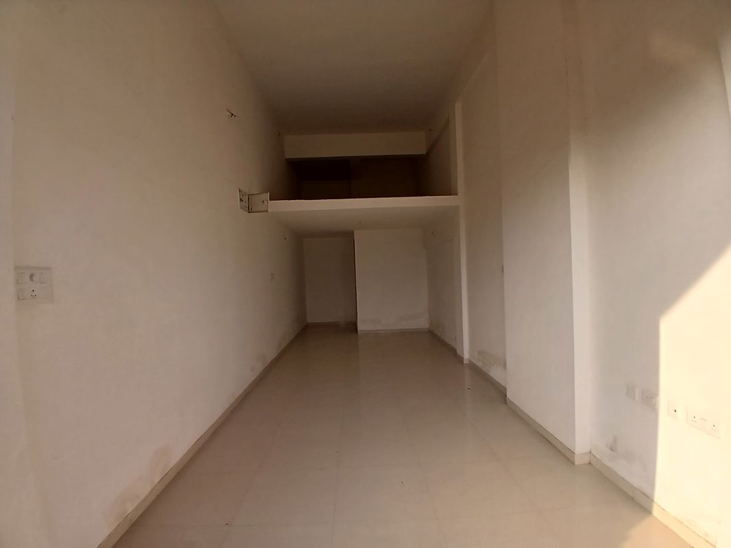 Retail Shop For Rent in Kohinoor Zen Estate