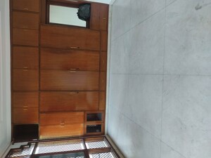 Master Bedroom in 4 BHK Builder Floor at Navjeevan Vihar – for Rent