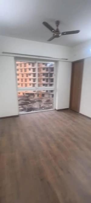 2 BHK Apartment For Rent in SD Siennaa Wing D, Kandivali East
