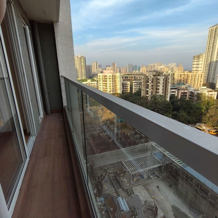Balcony, one-indiabulls-thane 2 Bedroom 806 Sq.Ft. Apartment In Pokhran Road No Two Thane 10018567