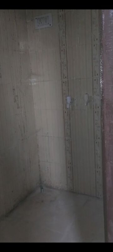 Bathroom in 1 BHK Independent House at Mu 2 Greater Noida – for Rent