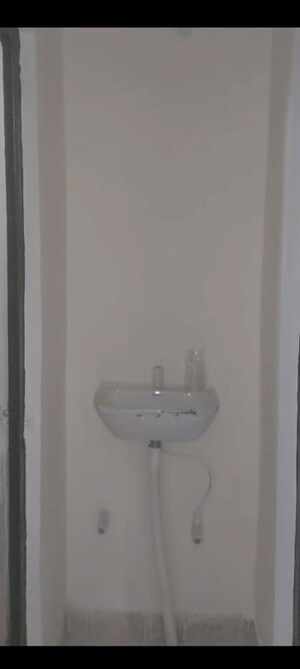 Bathroom in 1 BHK Independent House at Mu 2 Greater Noida – for Rent