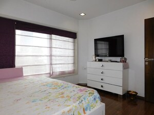 Bedroom in 2 BHK Apartment at Veena Tower, Colaba – for Sale