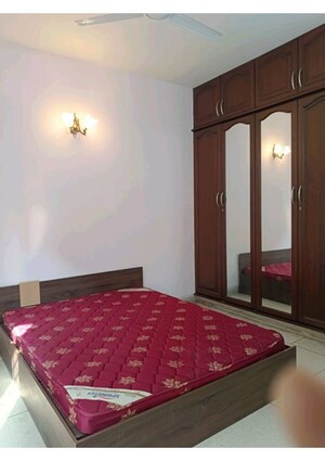 Bedroom in 3 BHK Builder Floor at Sector 46 – for Rent