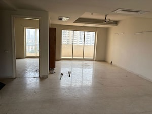 Room in 3 BHK Apartment at DLF New Town Heights I, Sector 90 – for Rent