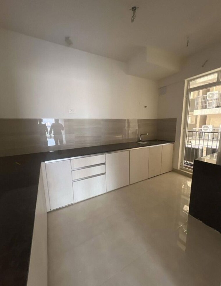 Kitchen, indiabulls-one-indiabulls 3 Bedroom 1140 Sq.Ft. Apartment In Pokhran Road No Two Thane 10018620