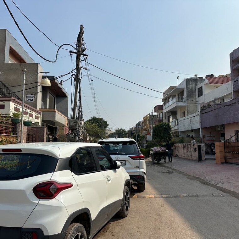 Other, sector 10 4 Bedroom 350 Sq.Yd. Independent House In Sector 10 Panchkula 10012551