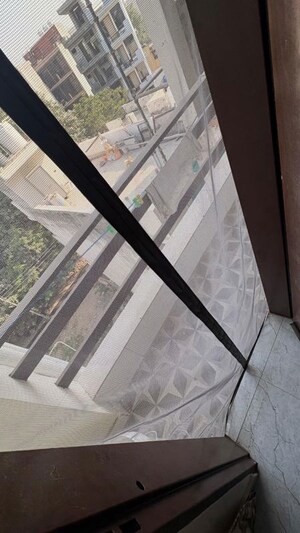 Balcony in 2 BHK Builder Floor at Sector 40 – for Rent