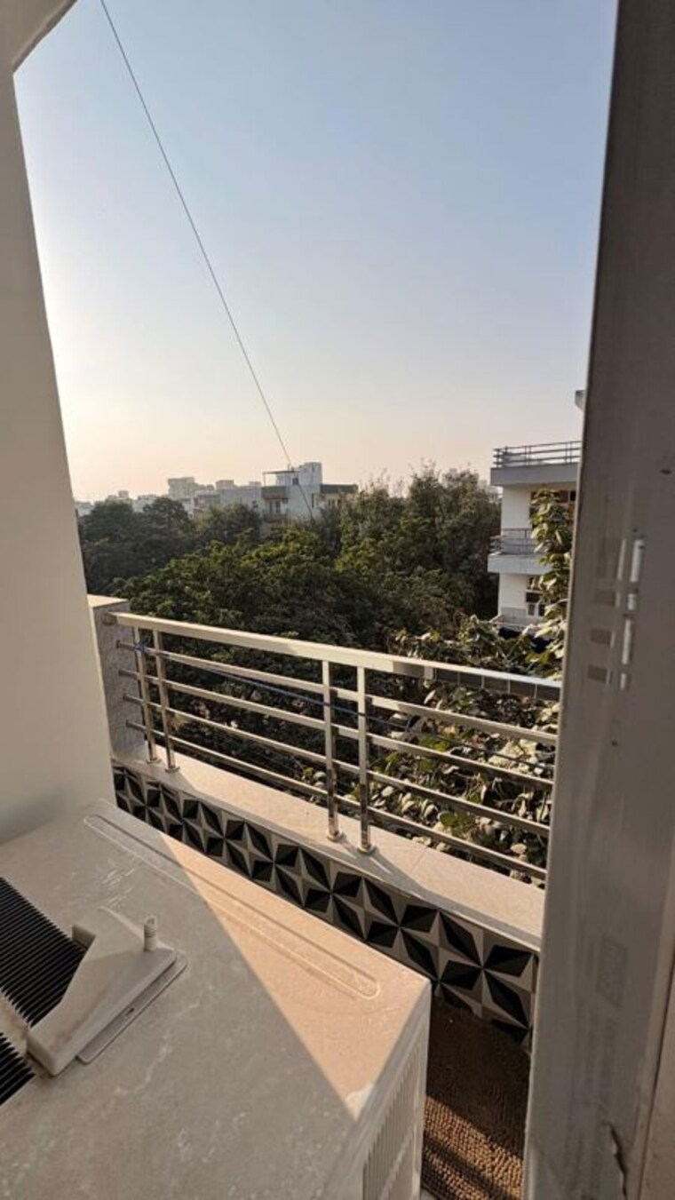 Balcony, sector 40 2 Bedroom 1200 Sq.Ft. Builder Floor In Sector 40 Gurgaon 10018625